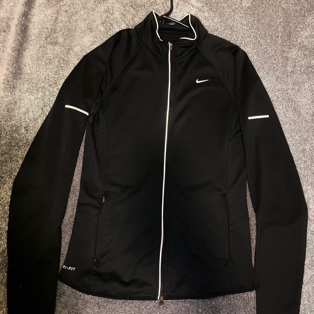 Nike Dri-FIT Reflective Black Full-Zip Jacket- Women’s Small + Thumbholes